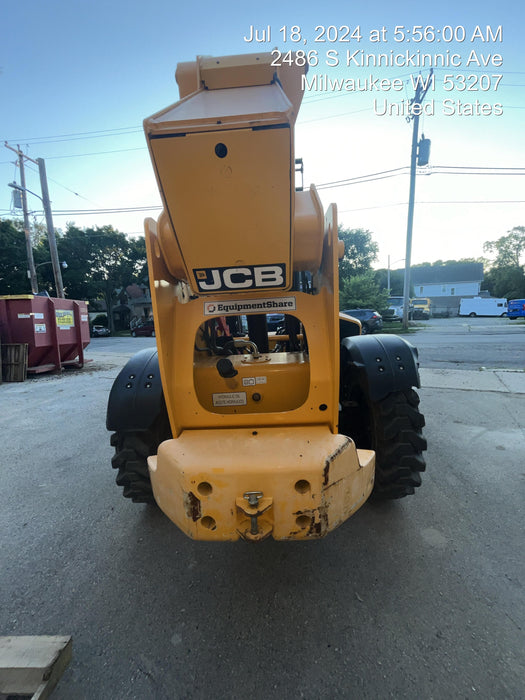 2020 JCB 510-56 Cab/Heat/Air, 74 HP, Solid Tires, STD Worklight, Beacon, Aux Hydraulics, Lifting Eye, Back up Alarm w/66" Carriage/60" Forks
