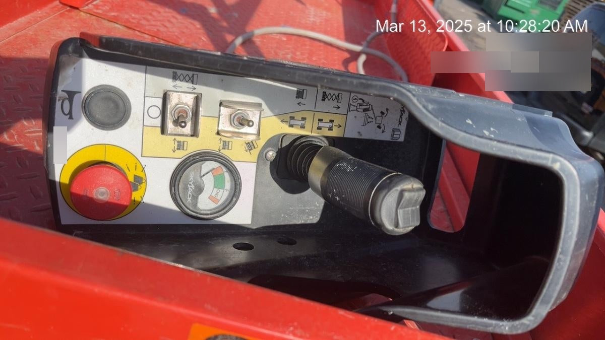 2022 SKYJACK SJ3219