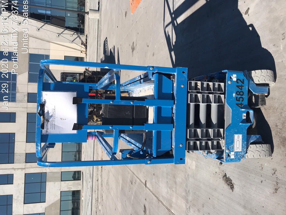 2019 Genie GS-1930 Fixed rails with chain Entry