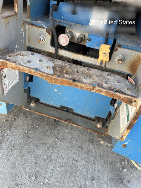 2017 Genie GS-3232 Genie GS3232 Narrow 32' Scissor Lift