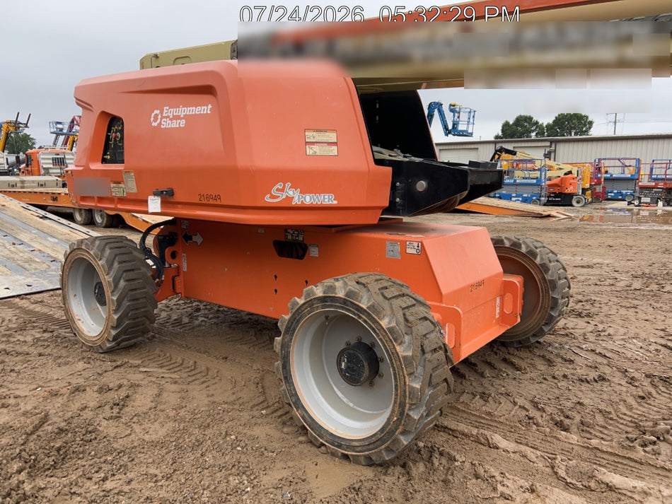 2022 JLG 660SJ