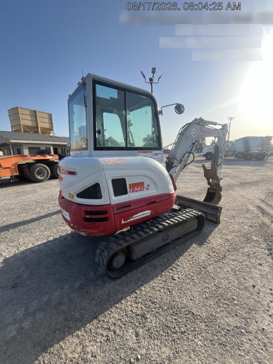 2020 TAKEUCHI TB-235-2CR