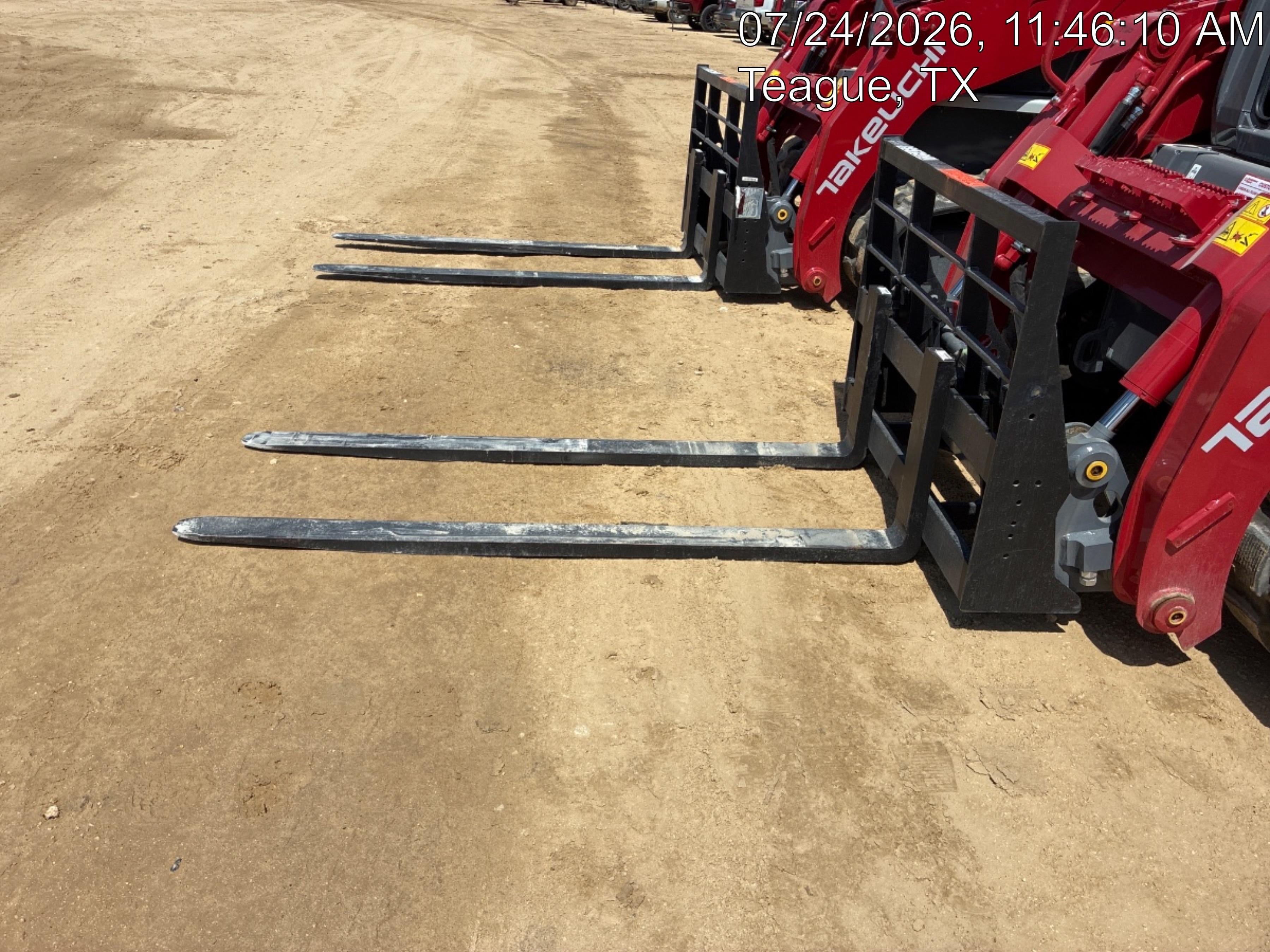 2026 ARROW MATERIAL HANDLING 72" Pallet Forks - Arrow