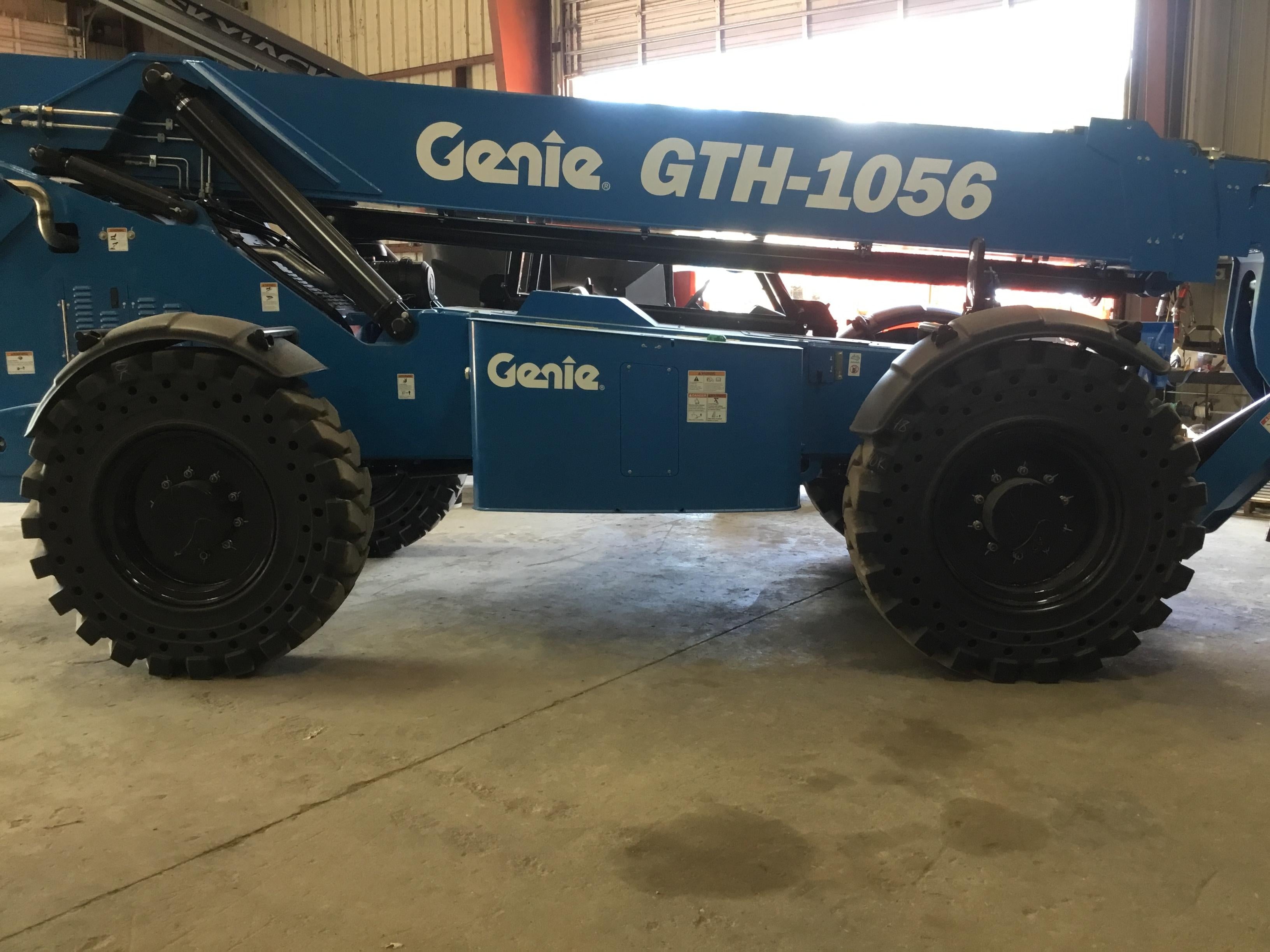 2017 GENIE GTH-1056