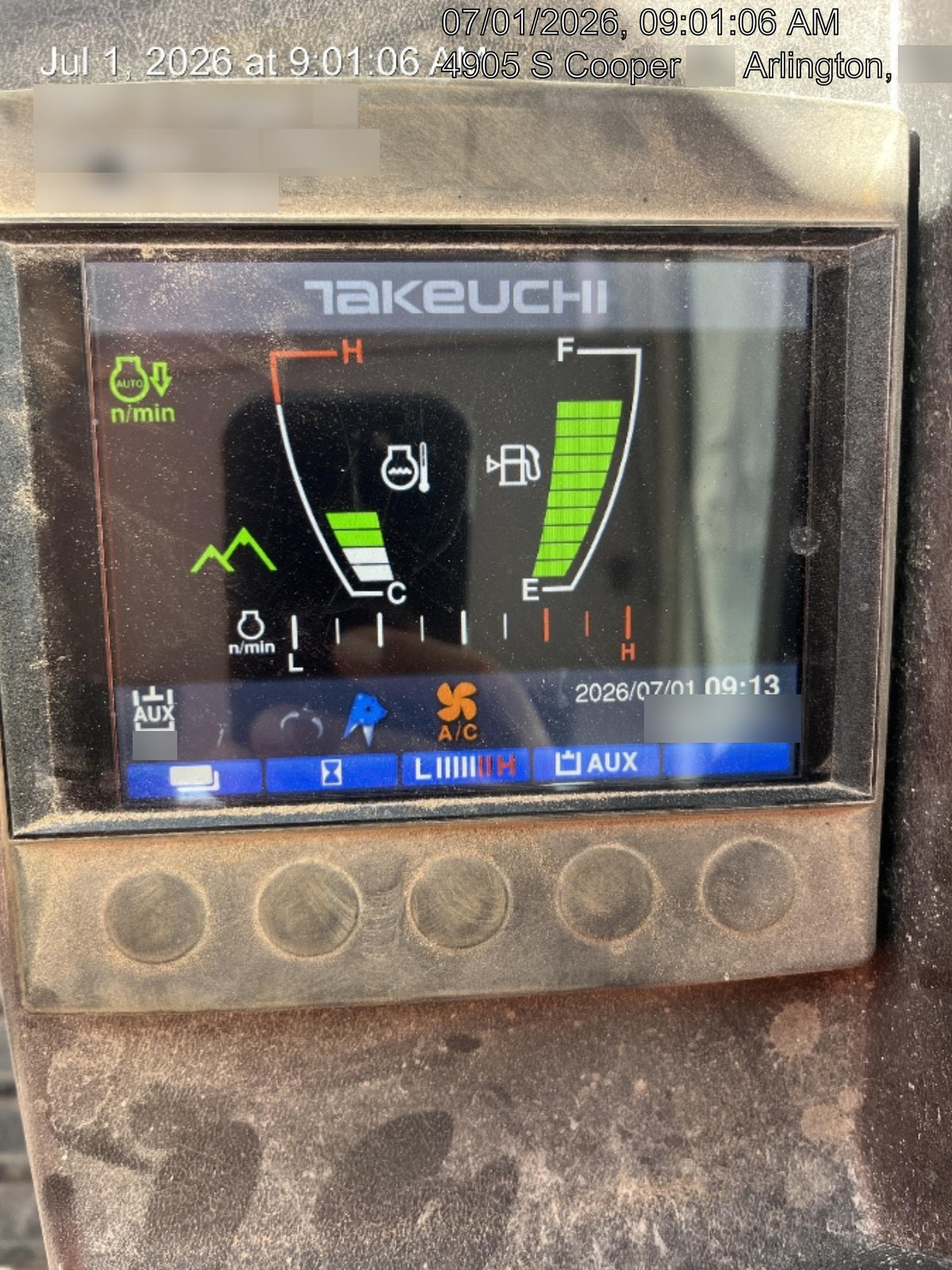2024 TAKEUCHI TB235-2CR