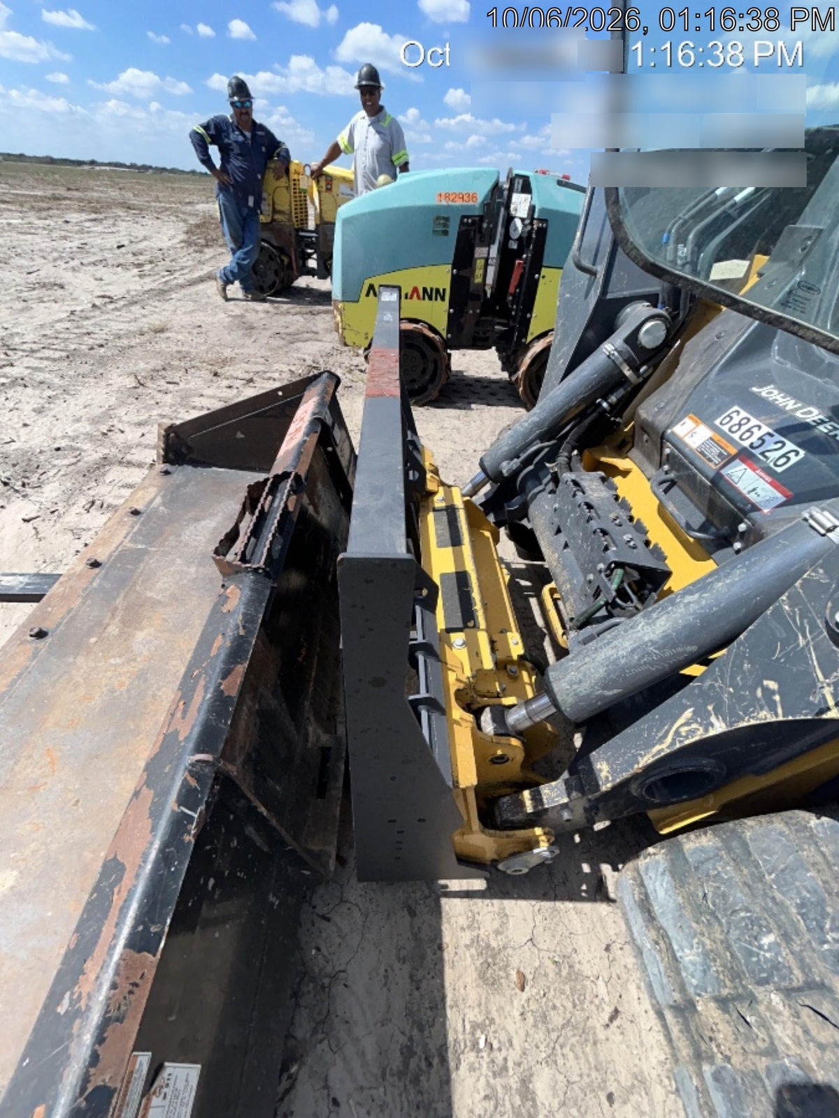 2026 ARROW MATERIAL HANDLING 72" Pallet Forks - Arrow