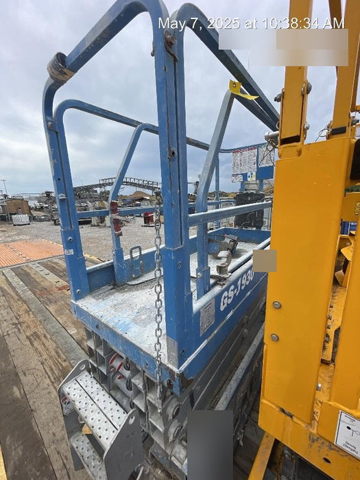 2019 Genie GS-1930 Fixed rails with chain Entry