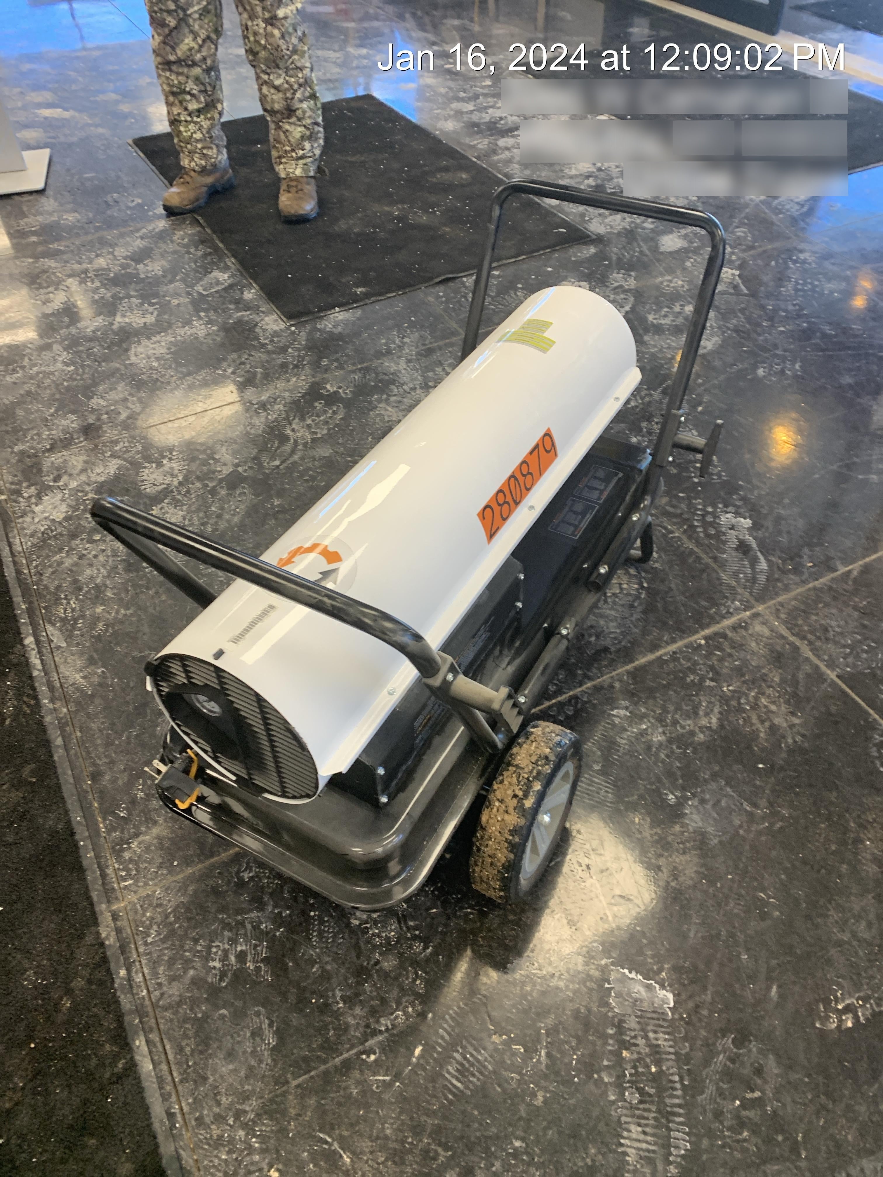 2022 LB WHITE Tradesman K175