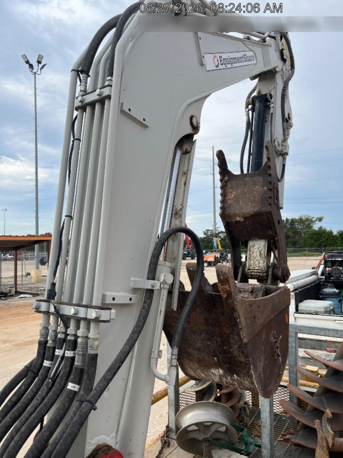 2023 TAKEUCHI TB235-2R