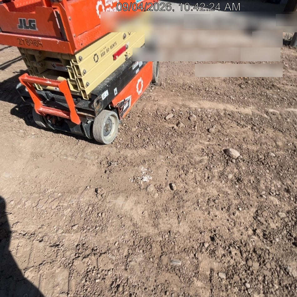 2022 JLG ES1932