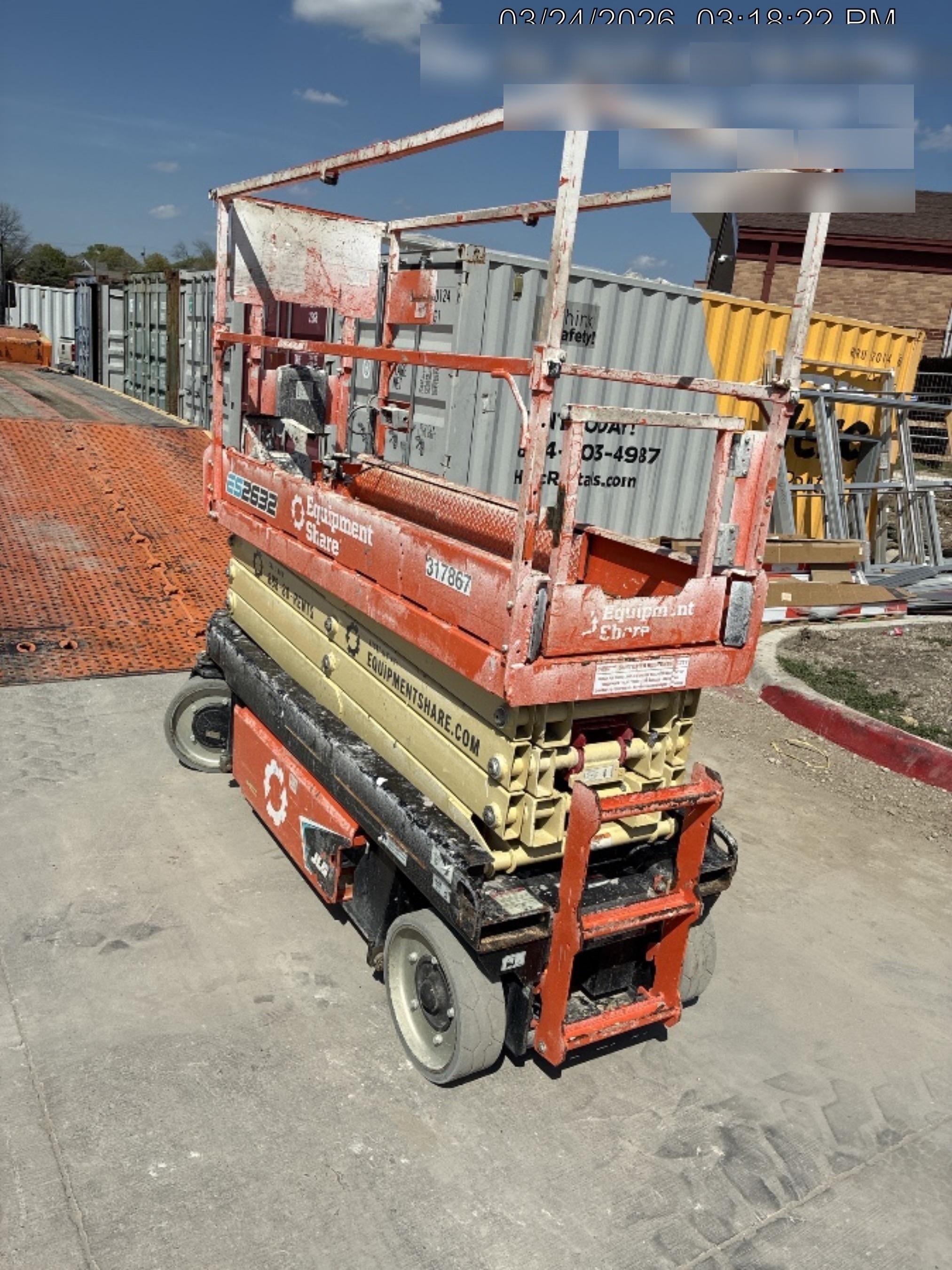 2023 JLG ES2632