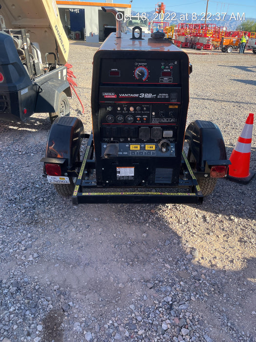 2021 Lincoln Electric Vantage 322 Vantage 322 Ready Pak 3 w/ Decals, ORANGE (includes trailer, cable rack, fender light kit) NO Telematics