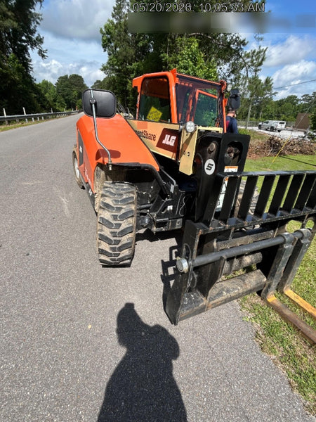 2025 JLG 519