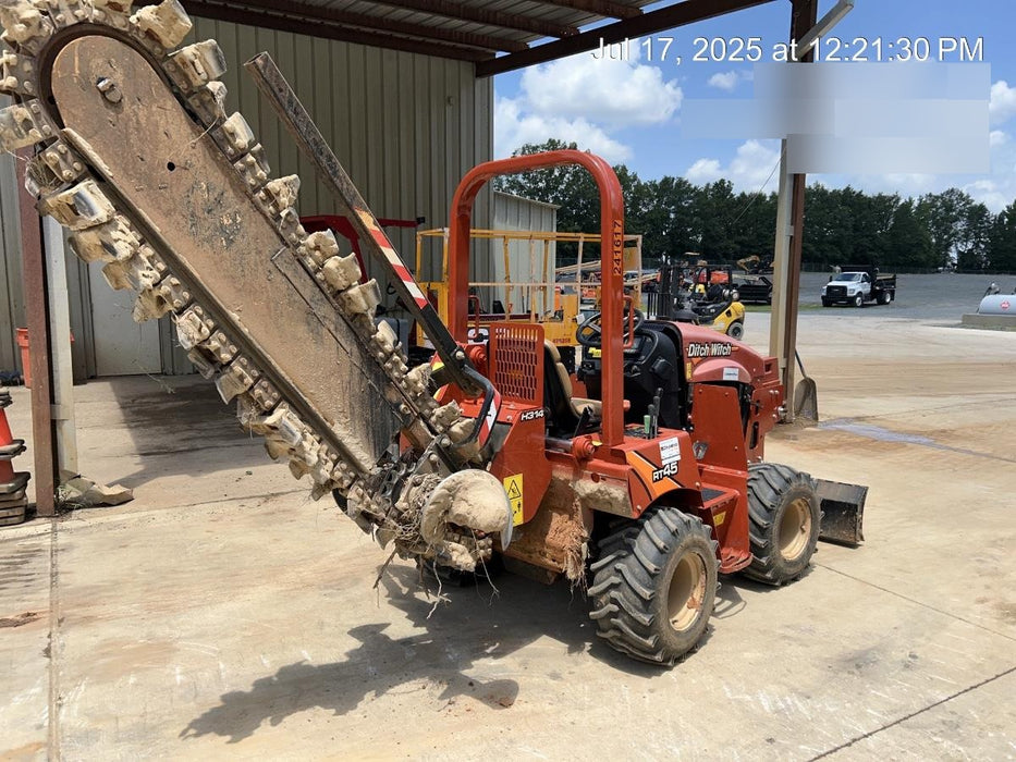 2022 DITCH WITCH RT45A