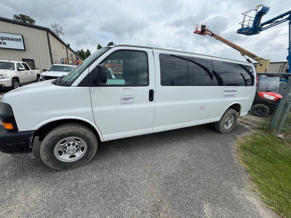 2023 CHEVROLET Express Van - Rental