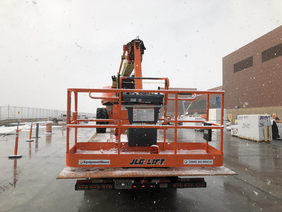 2019 JLG 1250AJP