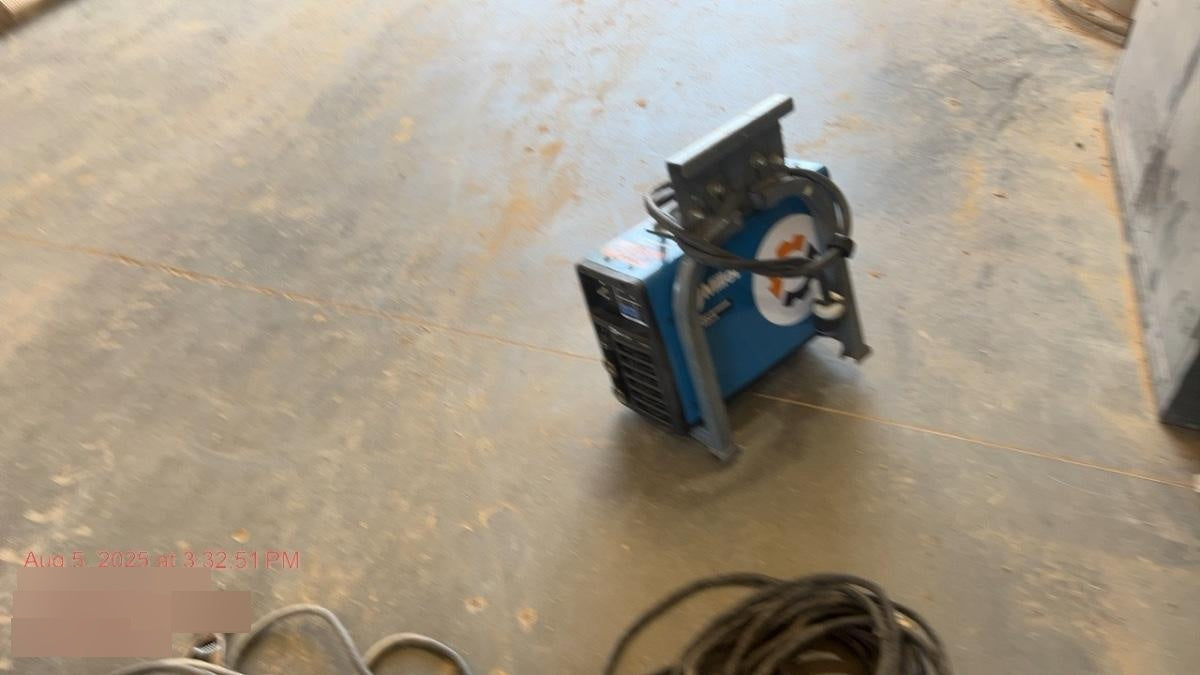 2025 MILLER ELECTRIC CST-282