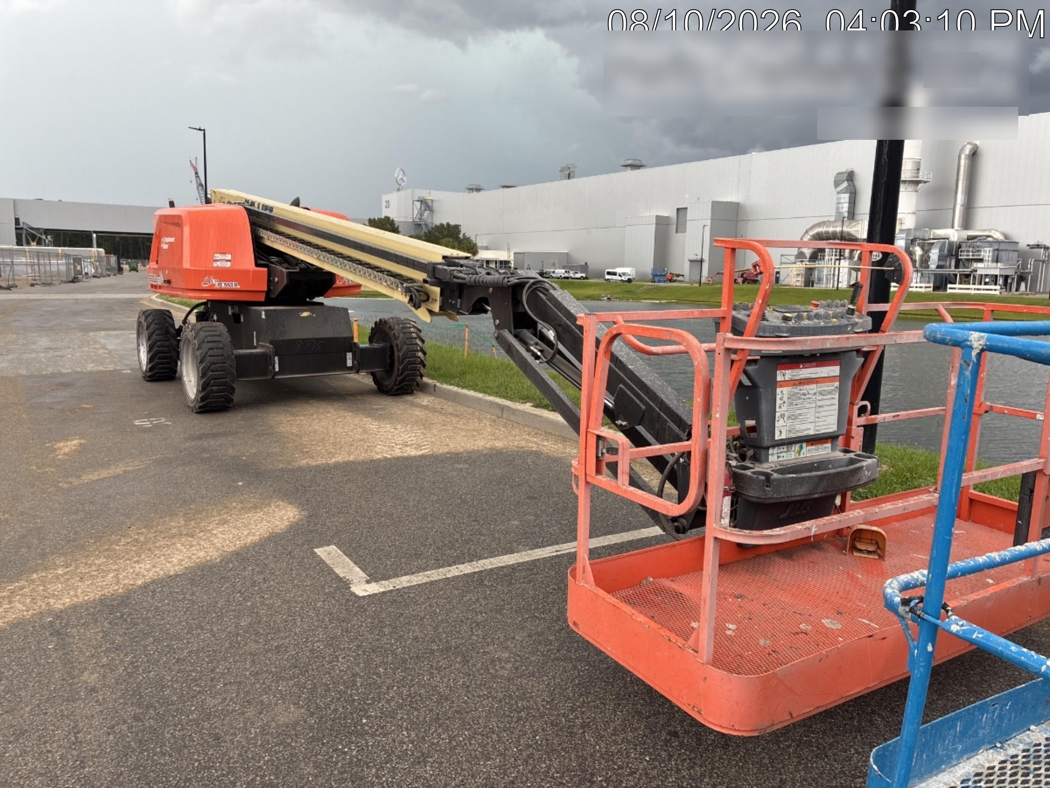 2025 JLG 660SJ