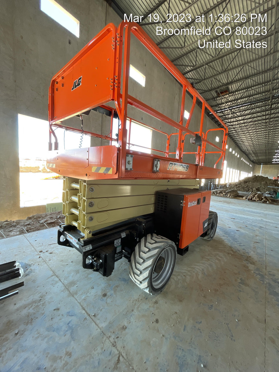 2022 JLG RT4069