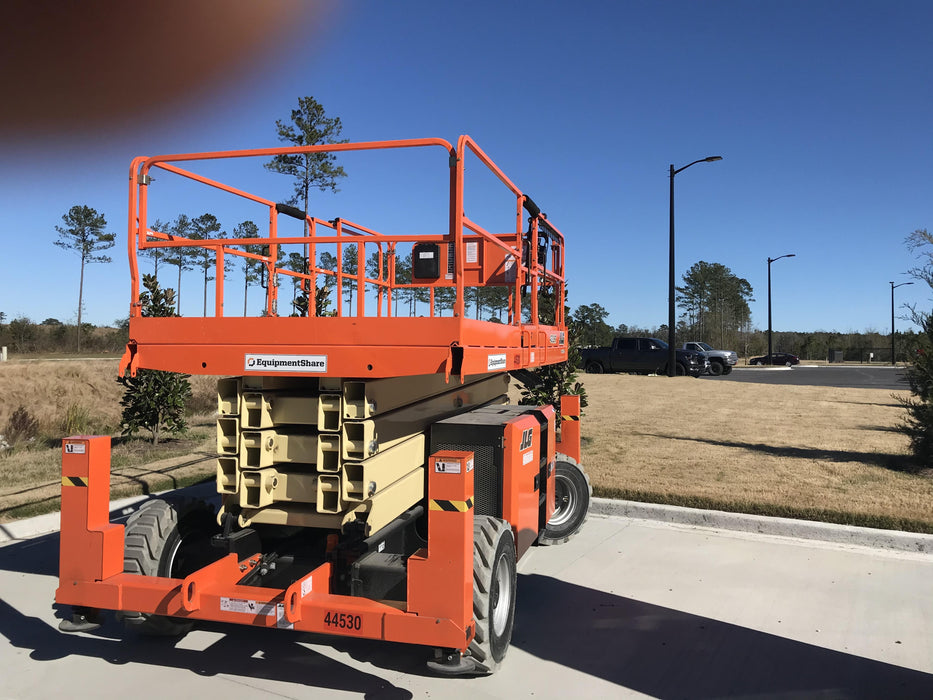 2019 JLG 430LRT