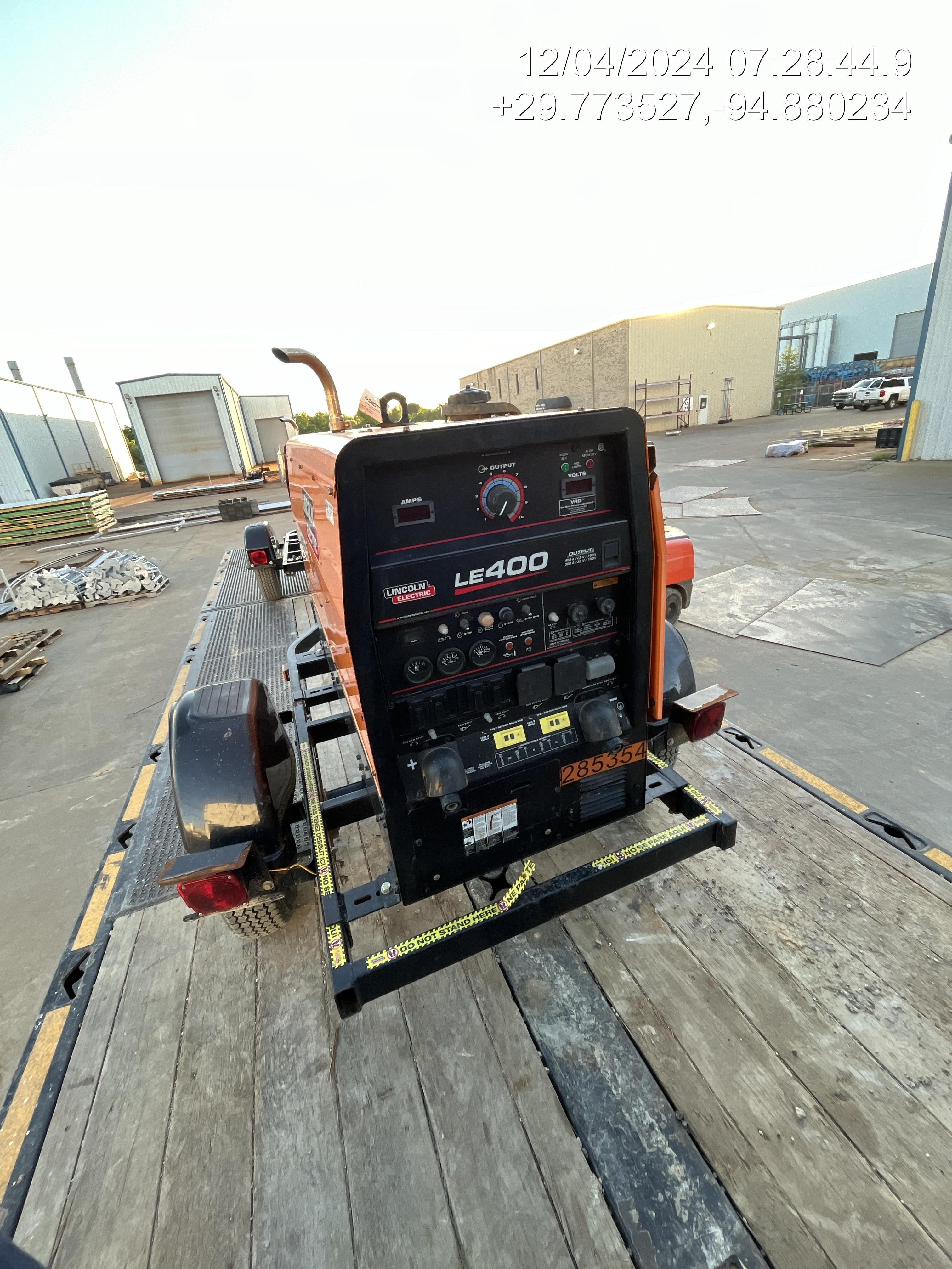 2022 Lincoln Electric LE400 Kubota V1505, Trlr, Cable Rack, Light Kit, ES Decals, T3