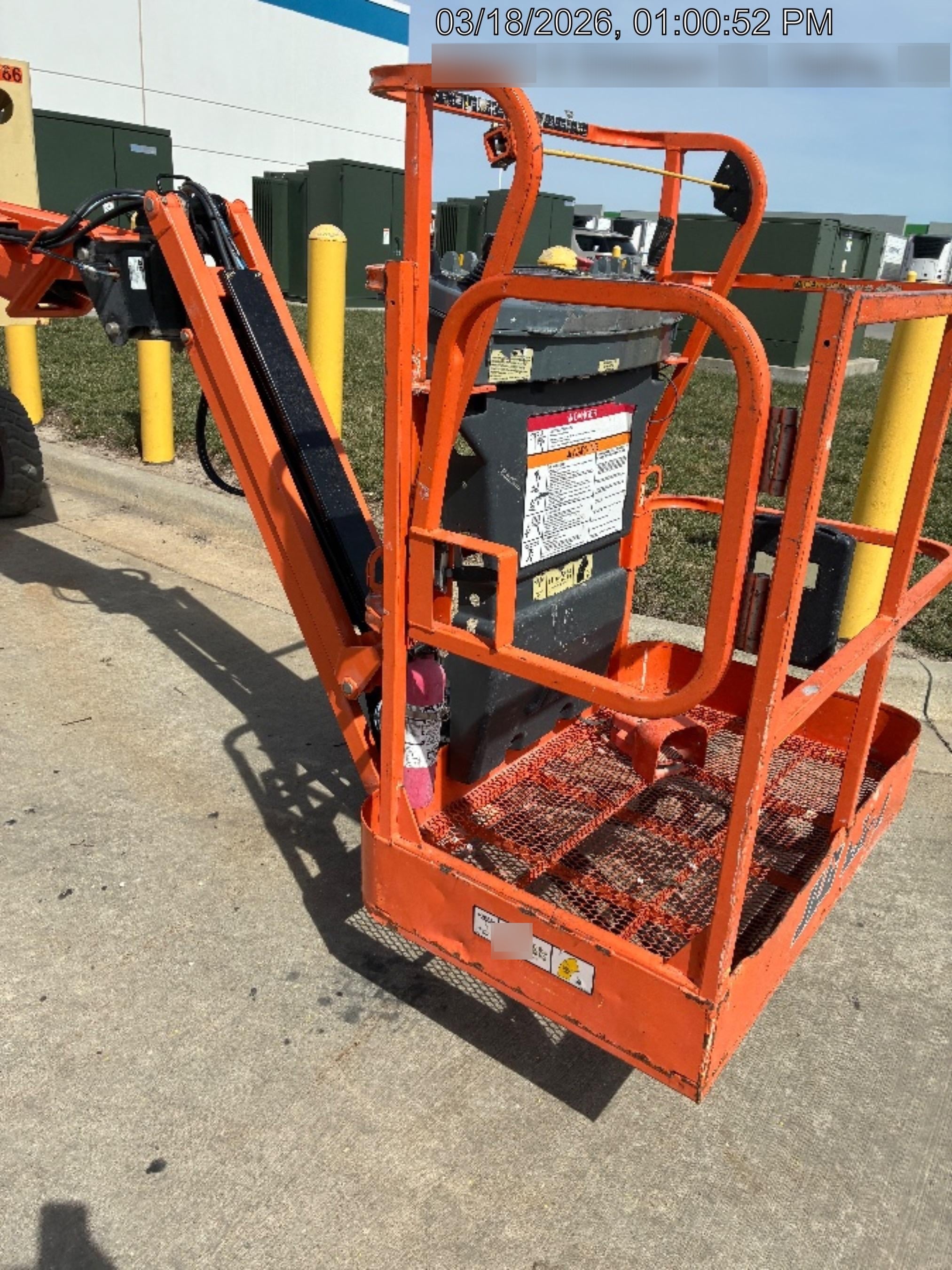 2020 JLG E400AJPN