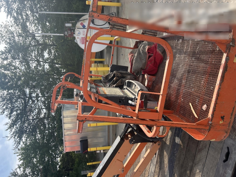 2022 JLG 660SJ
