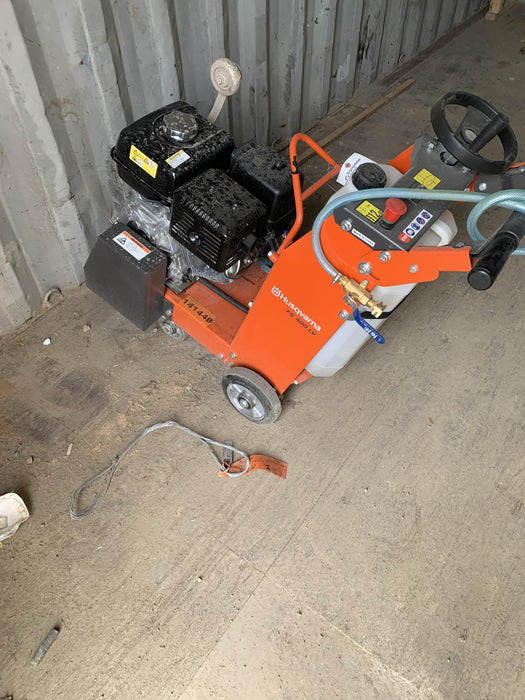 2021 HUSQVARNA FS400