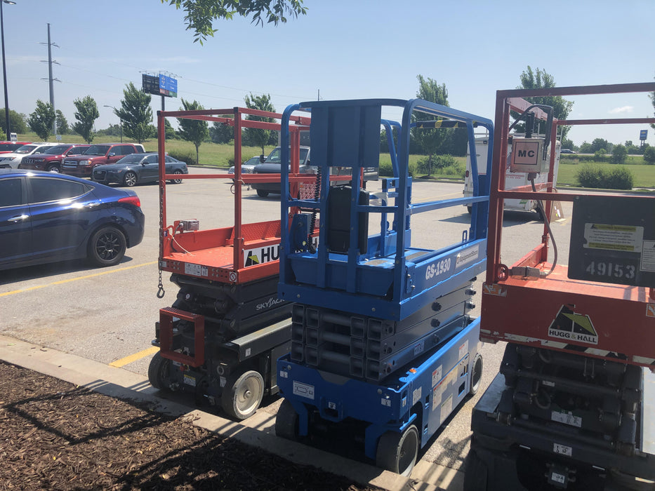 2020 Genie GS-1930 Solid Non Marking Tires, Beacon, Folding rails with half height swing gate