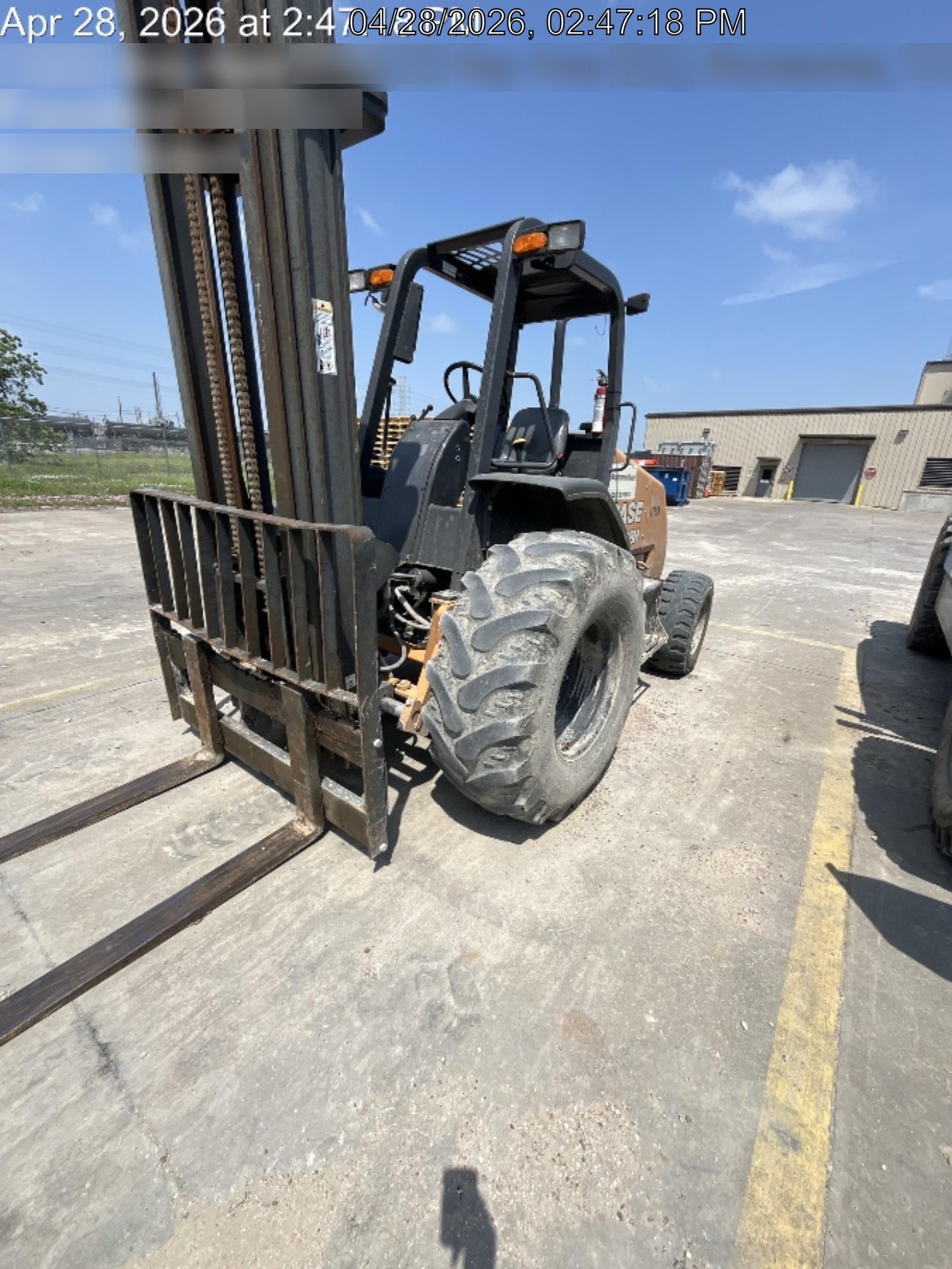 2019 CASE 588H