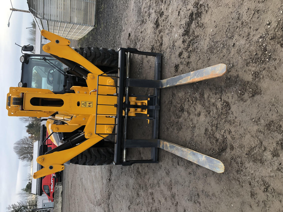 2019 JCB 510-56