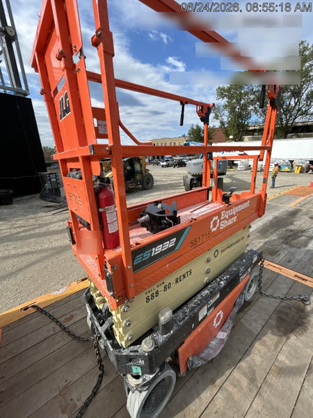 2025 JLG ES1932