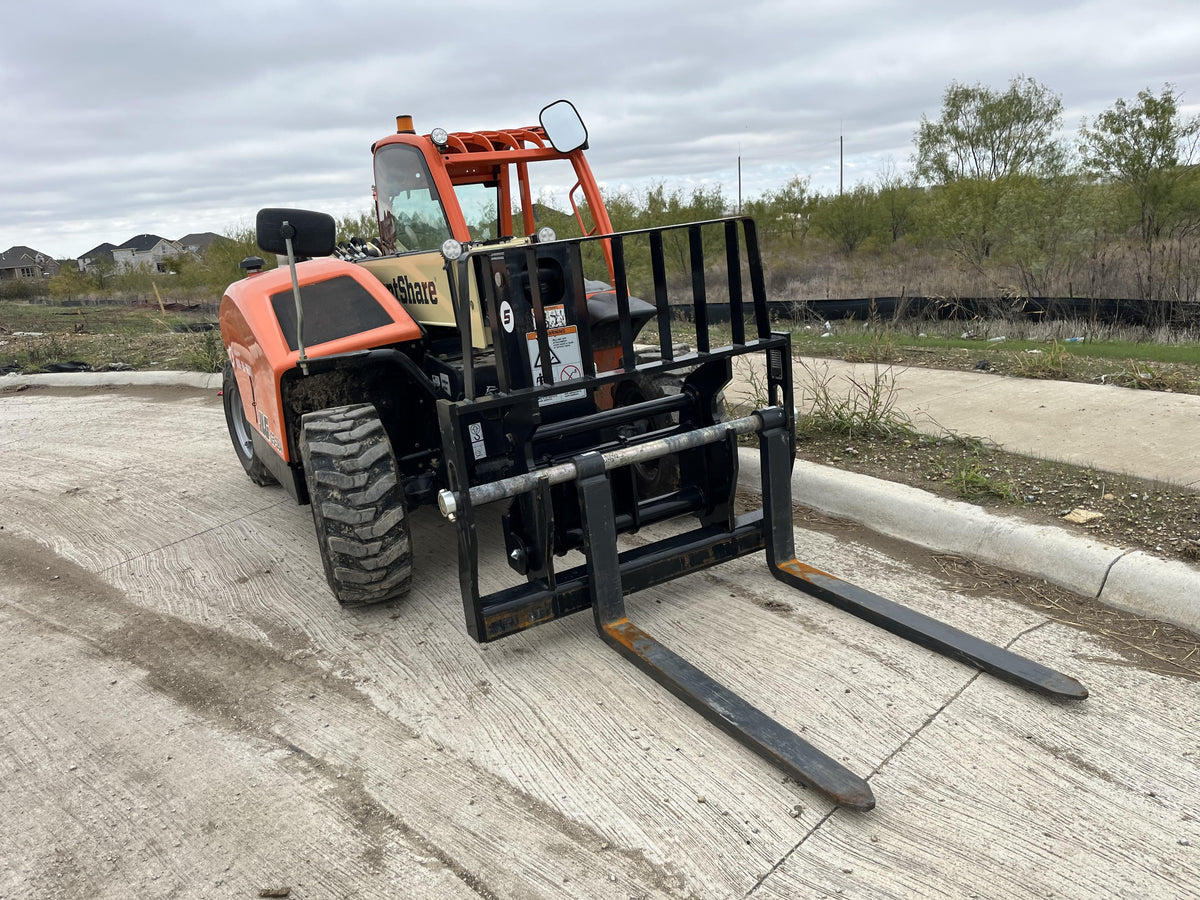 2023 JLG G5-18A