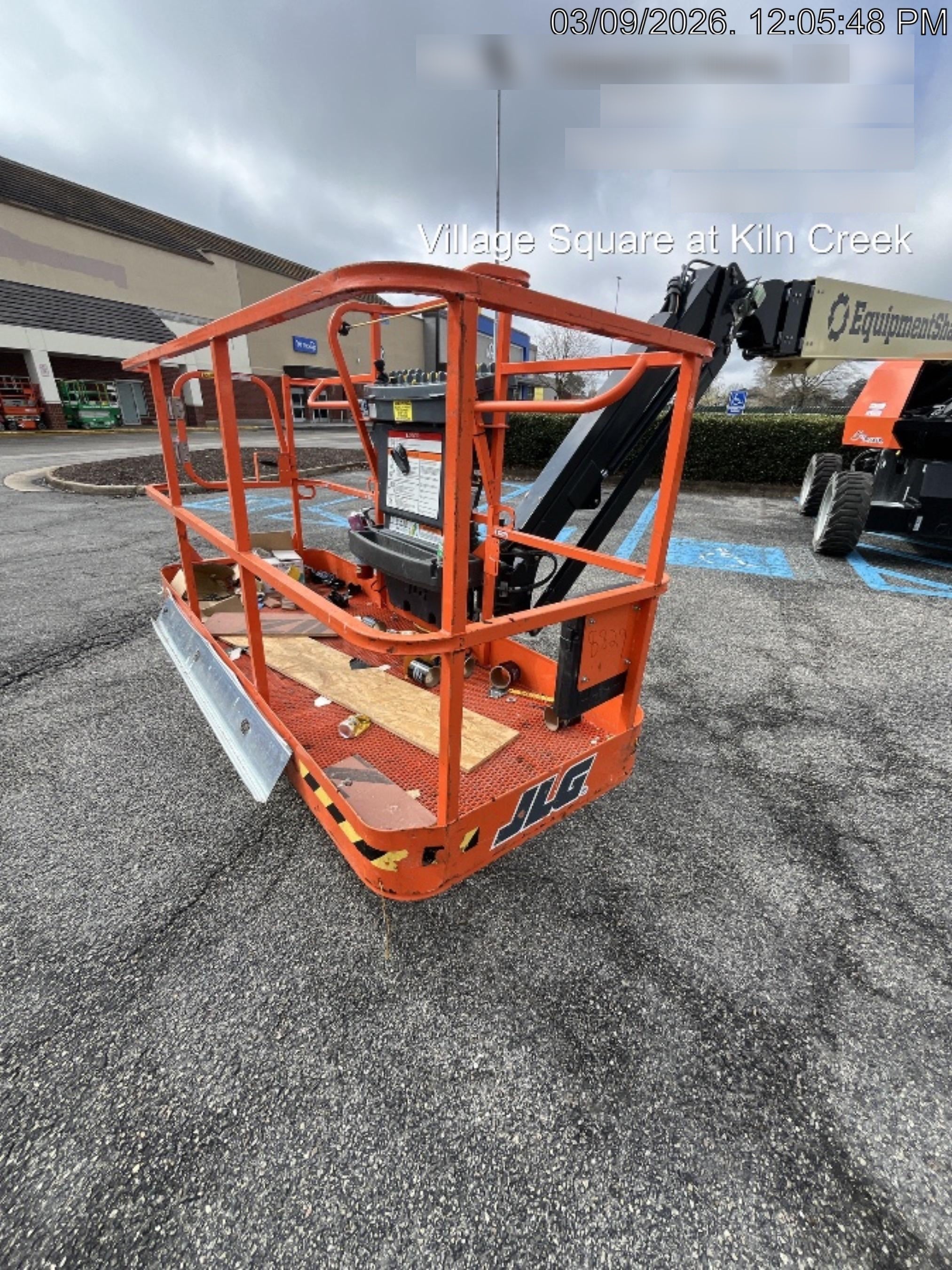 2025 JLG 660SJ