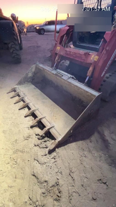 2022 TAKEUCHI TL8R2-CR