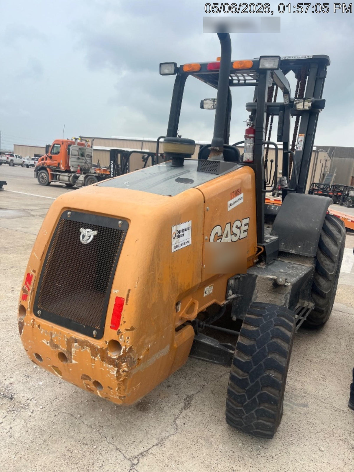 2021 CASE 588H