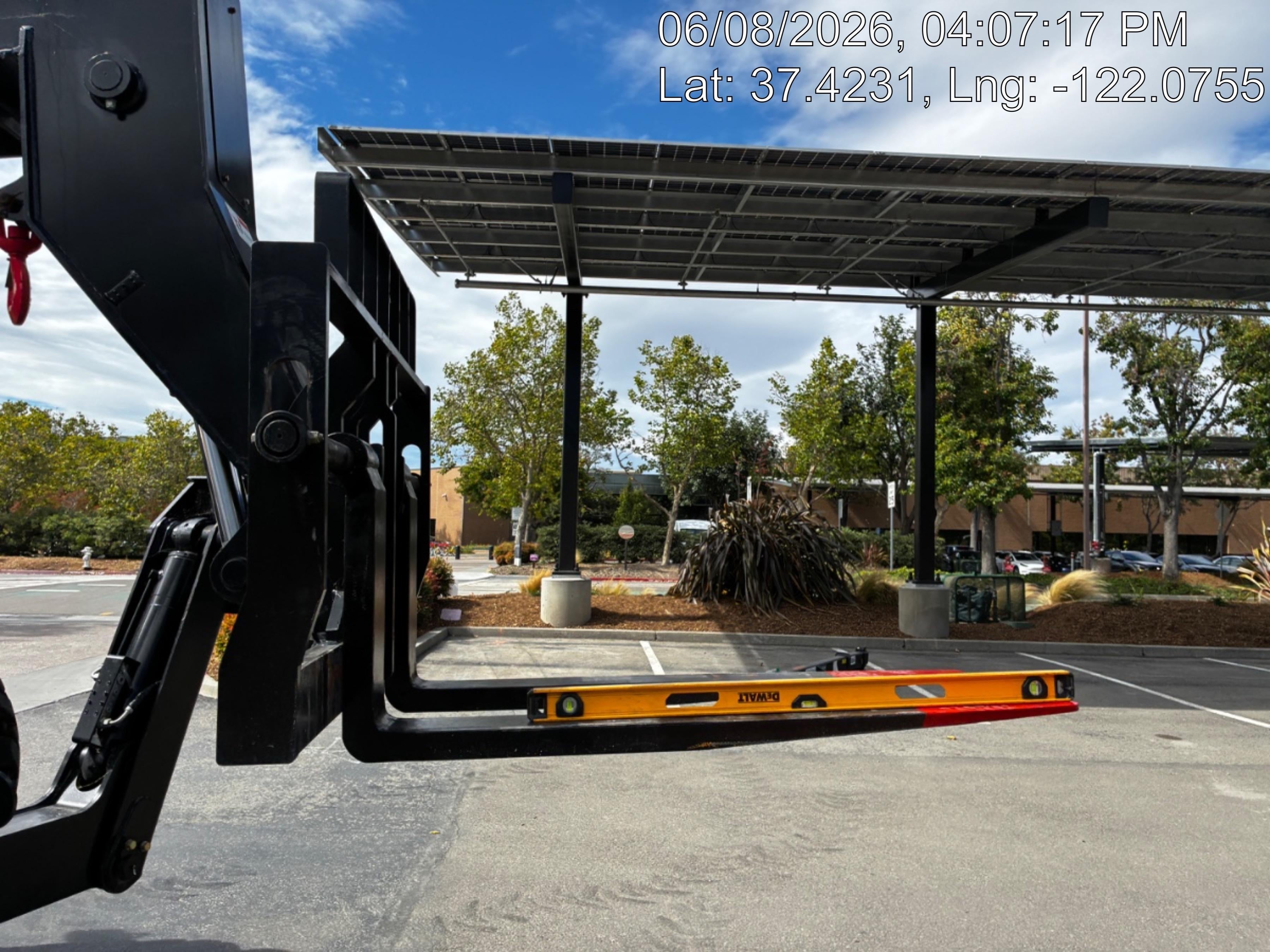 2024 SANY STH1056A