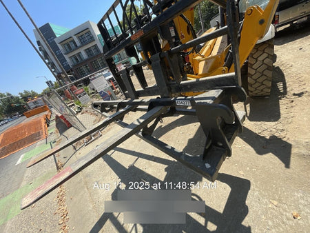 2024 JLG 1001275853