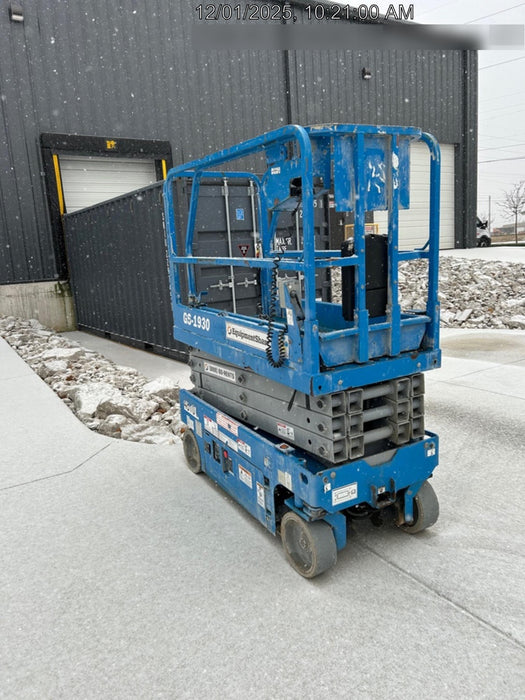 2019 Genie GS-1930 Fixed Rails with Chain Entry