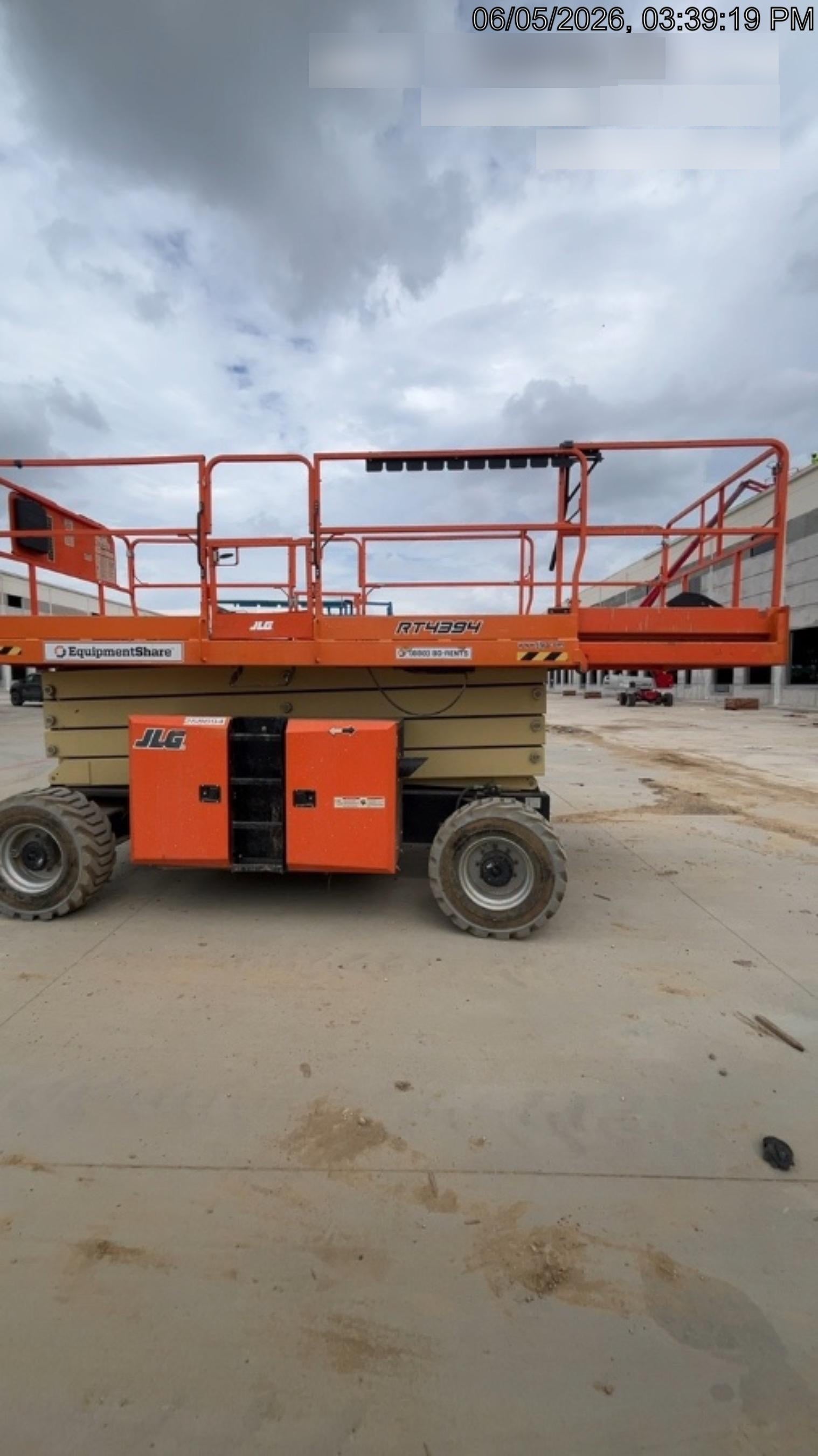 2022 JLG 4394RT