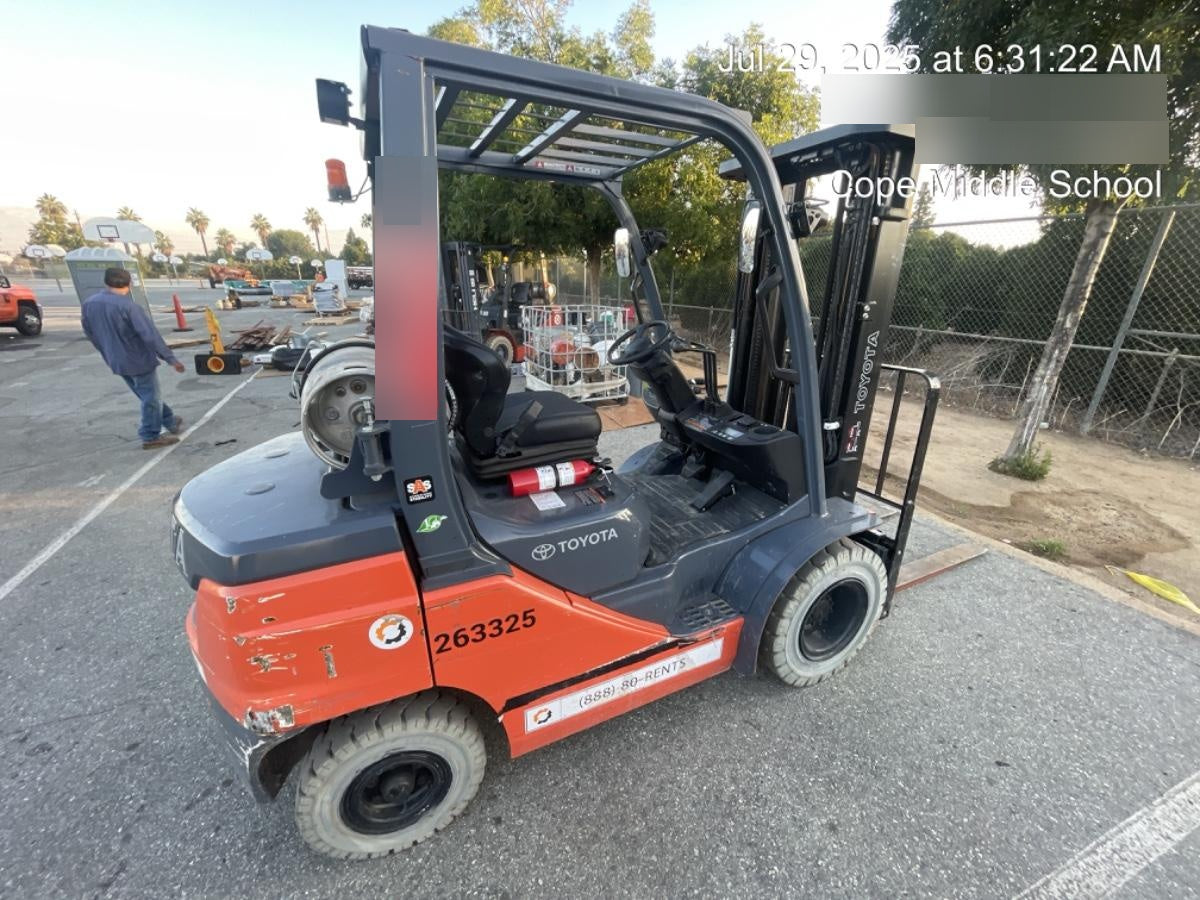 2022 TOYOTA 50-8FGU25