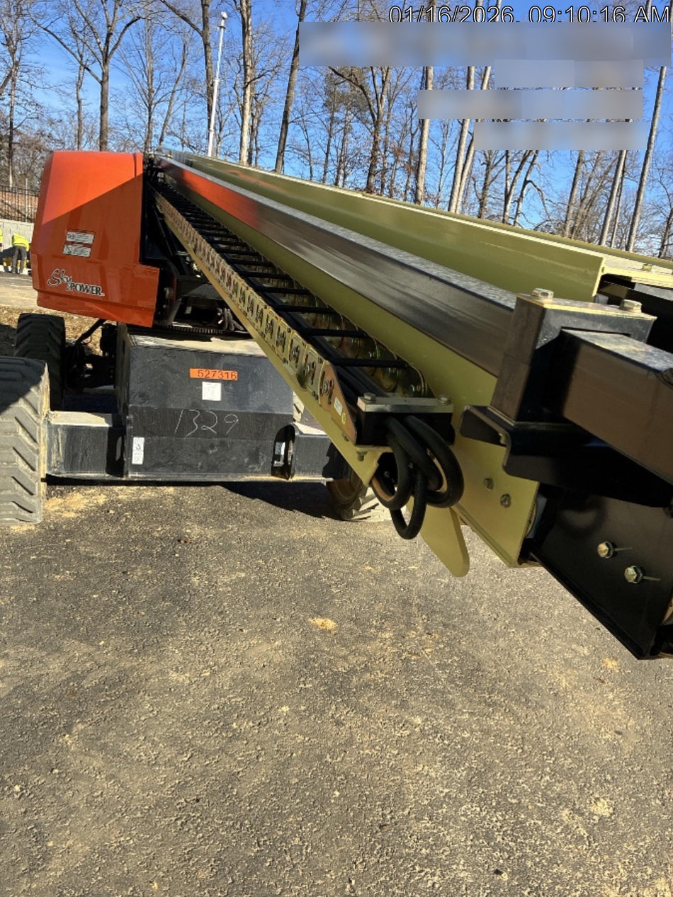 2025 JLG 660SJ