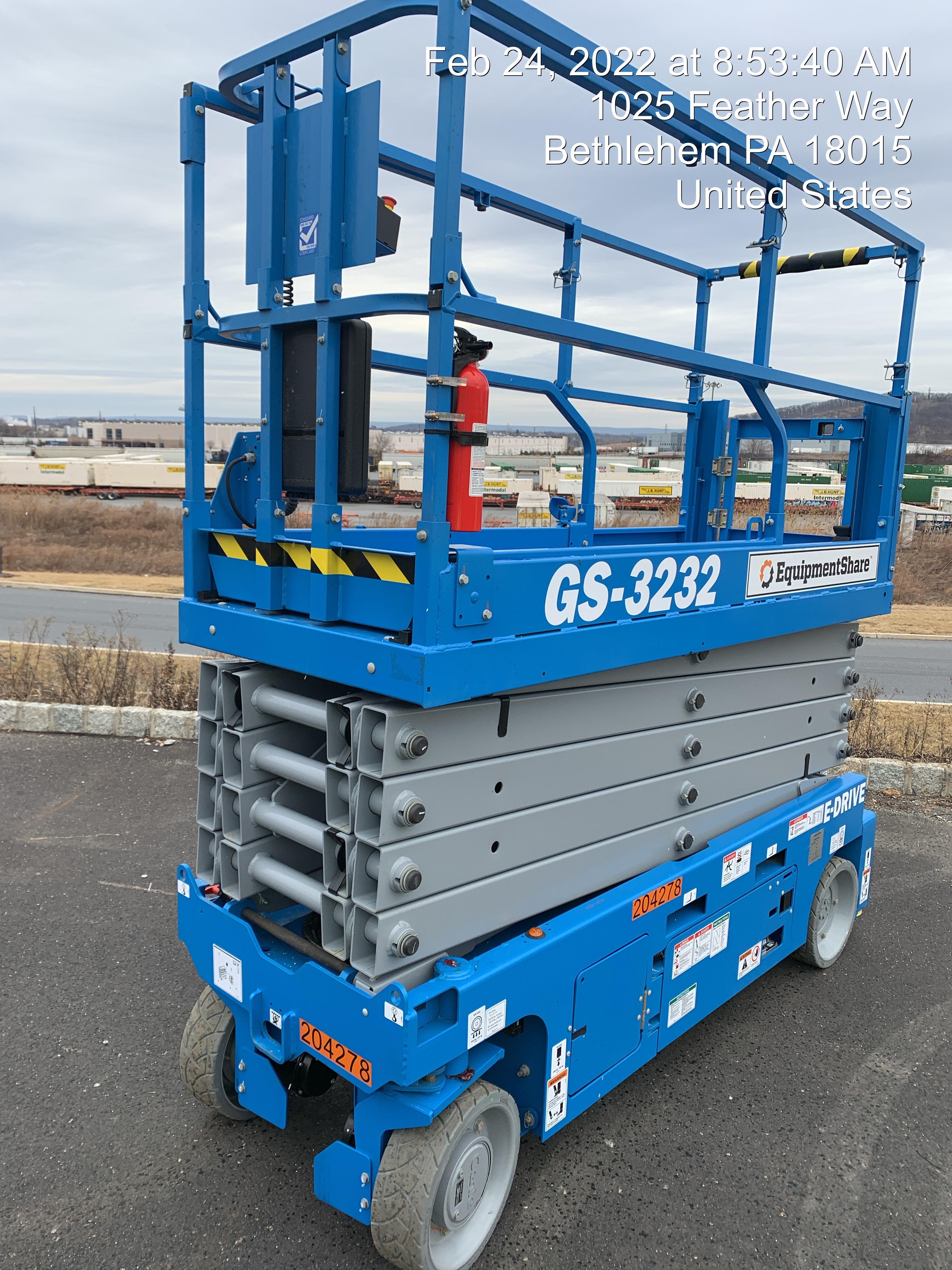 2022 GENIE GS-3232
