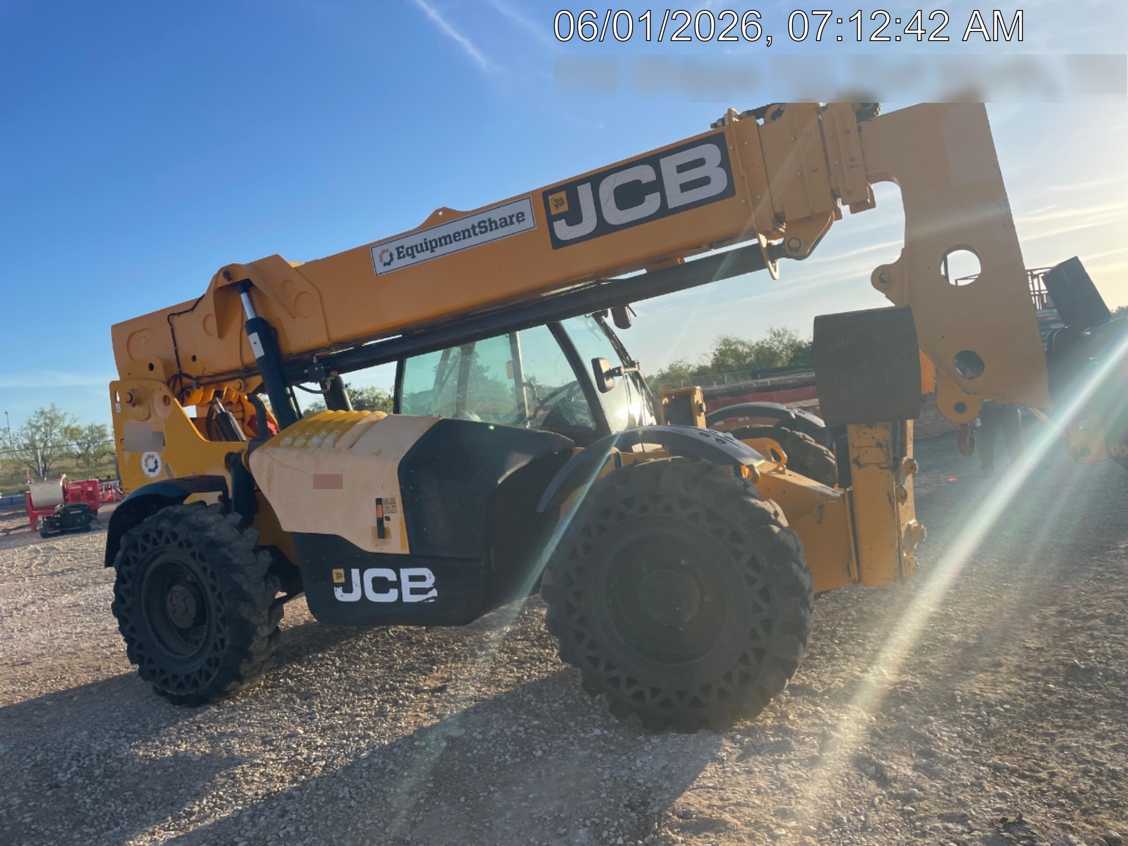 2020 JCB 510-56