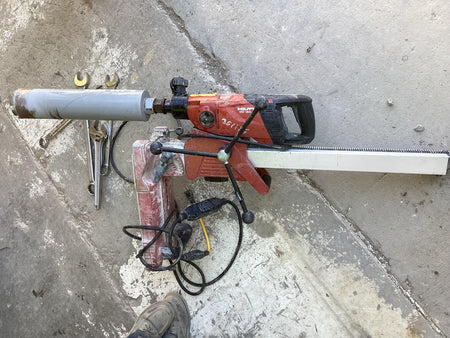 2023 HILTI DD150U