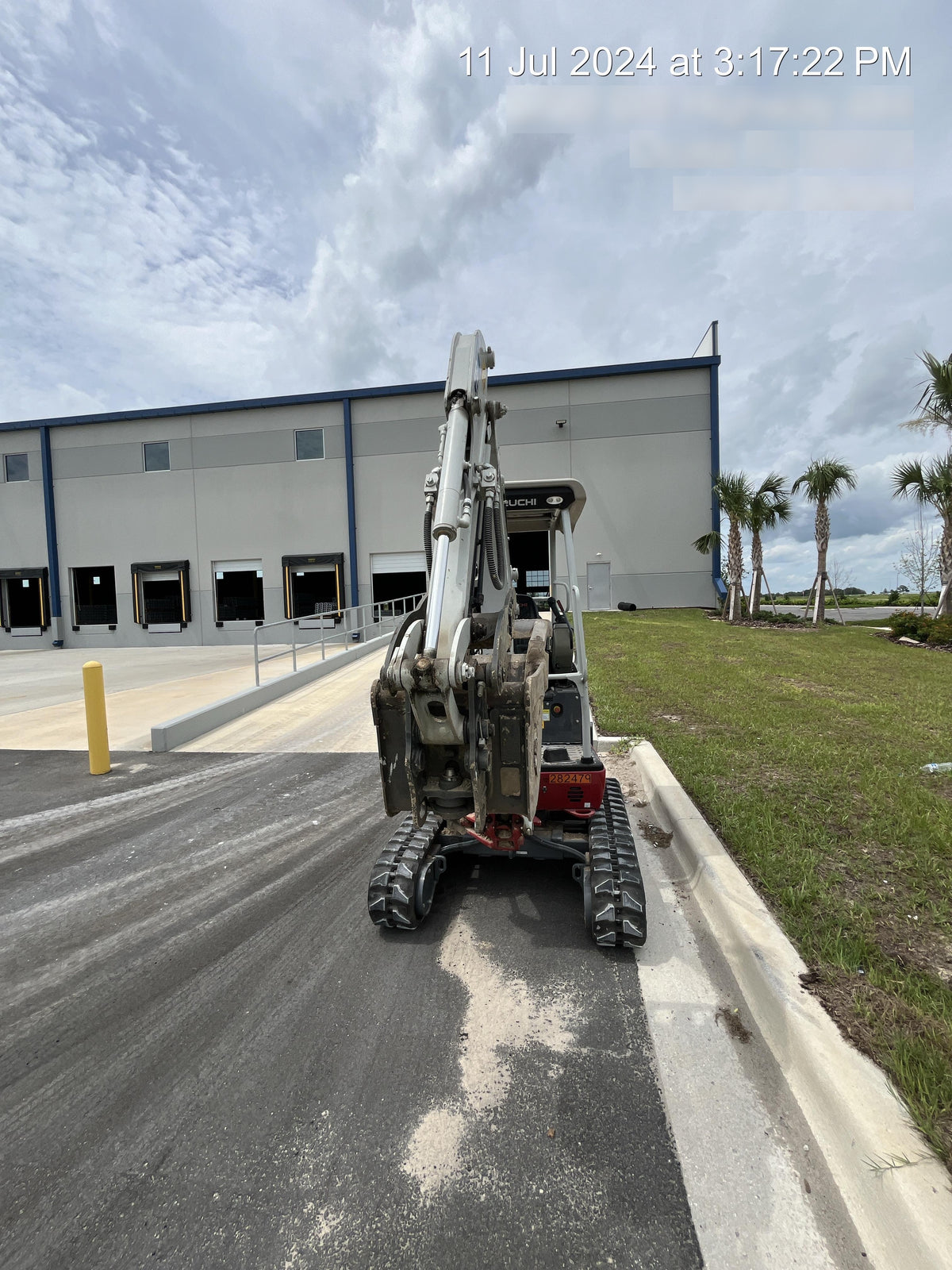 2022 TAKEUCHI TB20e
