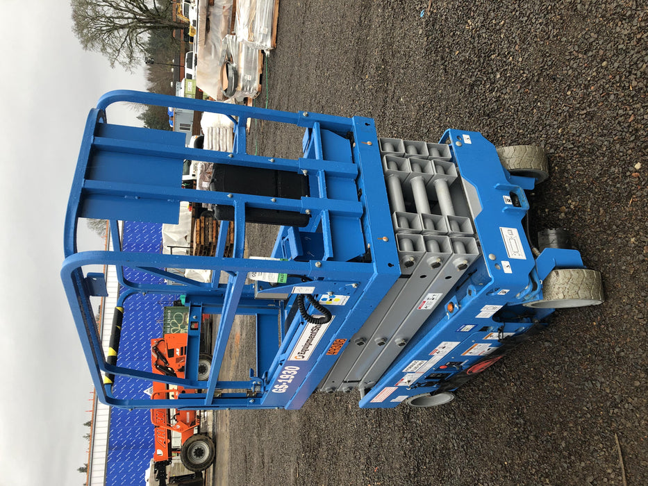 2019 Genie GS-1930 Half Height Swing Gate, 800W Inverter