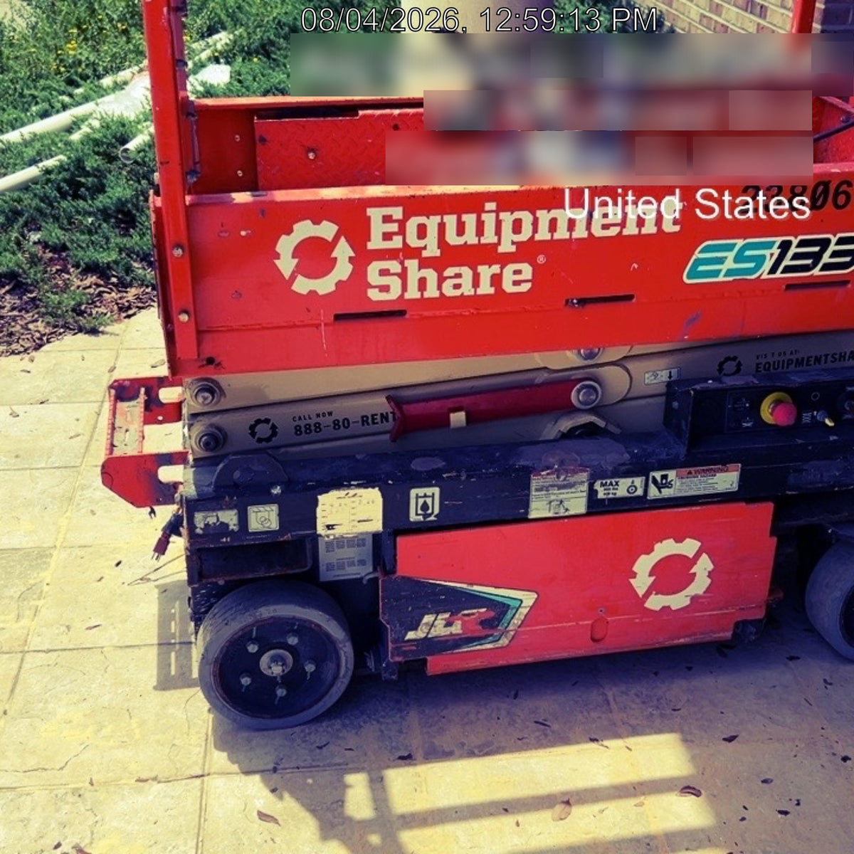 2022 JLG ES1330L