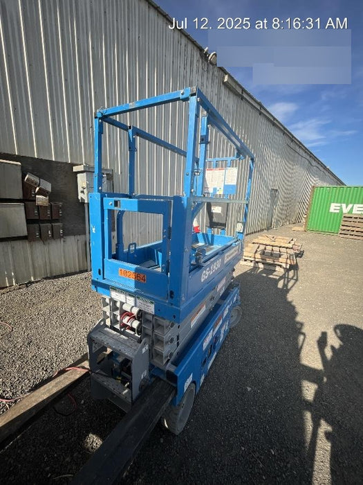 2020 Genie GS-1930 Solid Non Marking Tires, Beacon, Folding rails with half height swing gate, 800W Inverter