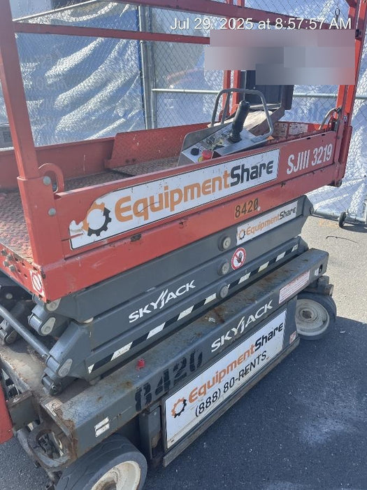 2018 SKYJACK SJIII-3219